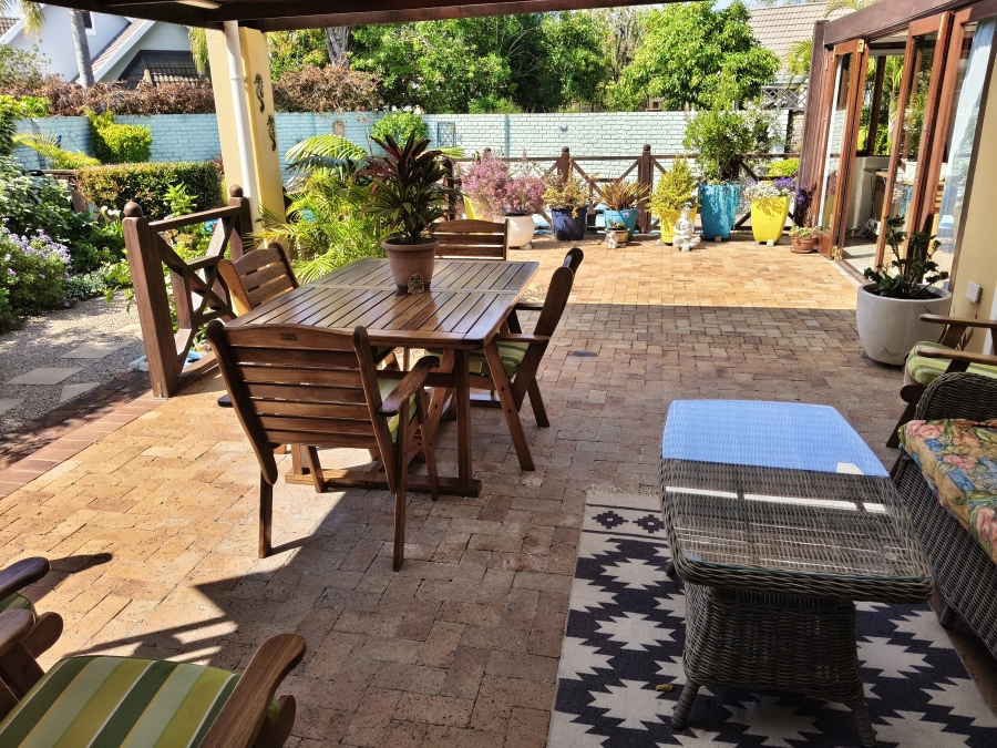 3 Bedroom Property for Sale in The Island Western Cape
